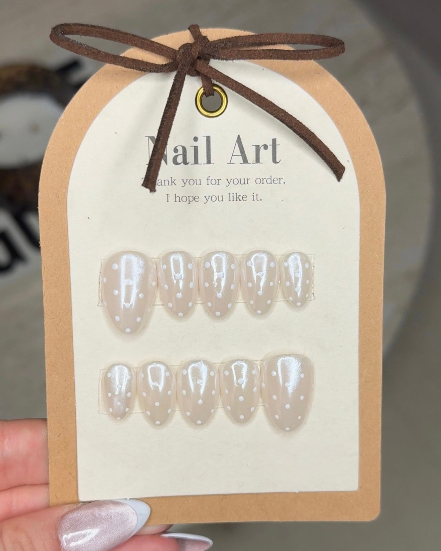 Pearl Chrome Dots
