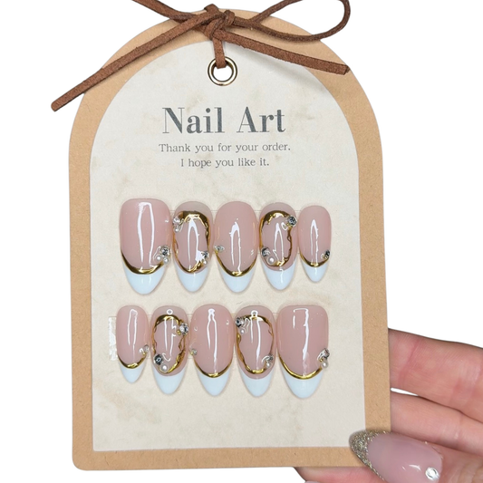 Golden Veil French Tips